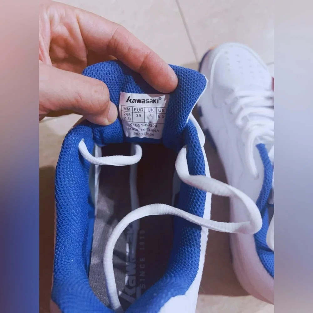 Genuine‎ Kawasaki Badminton Shoes Sports Sneakers for Women Tennis